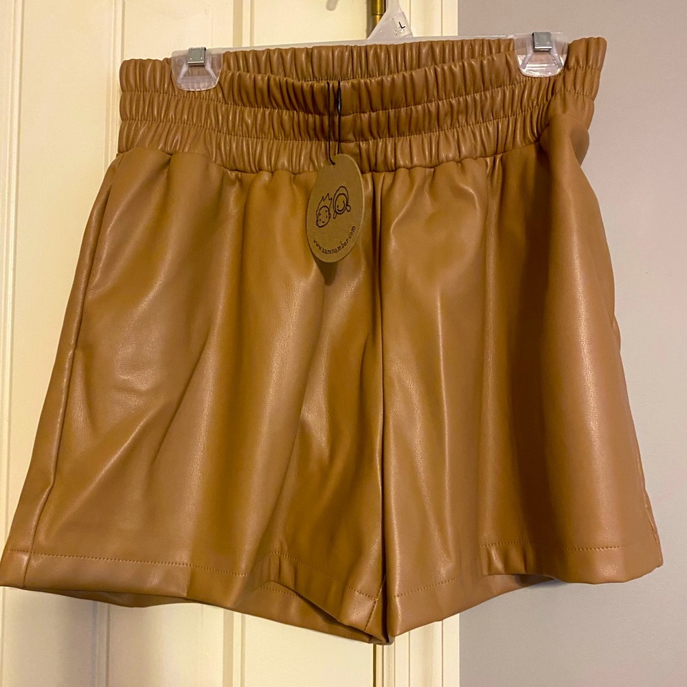 Camel leather shorts